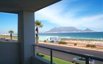 Blouberg Beachfront Accommodation Bloubergstrand Exterior photo